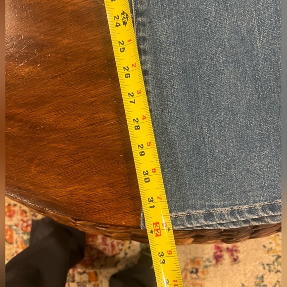 L'Agence
Abilene High Rise Baby Bootcut Slit Jeans size 29 - Picture 5 of 9